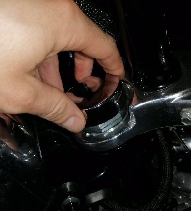 Cómo engrasar el cabezal y la pipa de dirección de una Harley