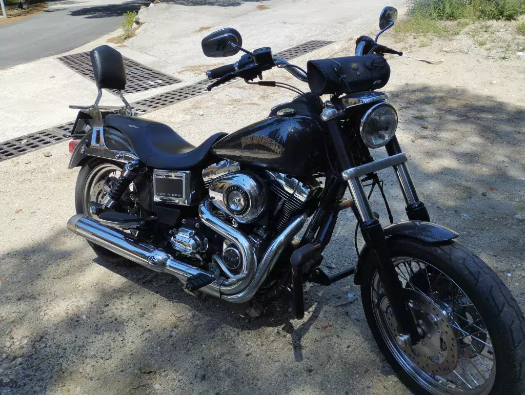 Cubre horquillas de una harley davidson