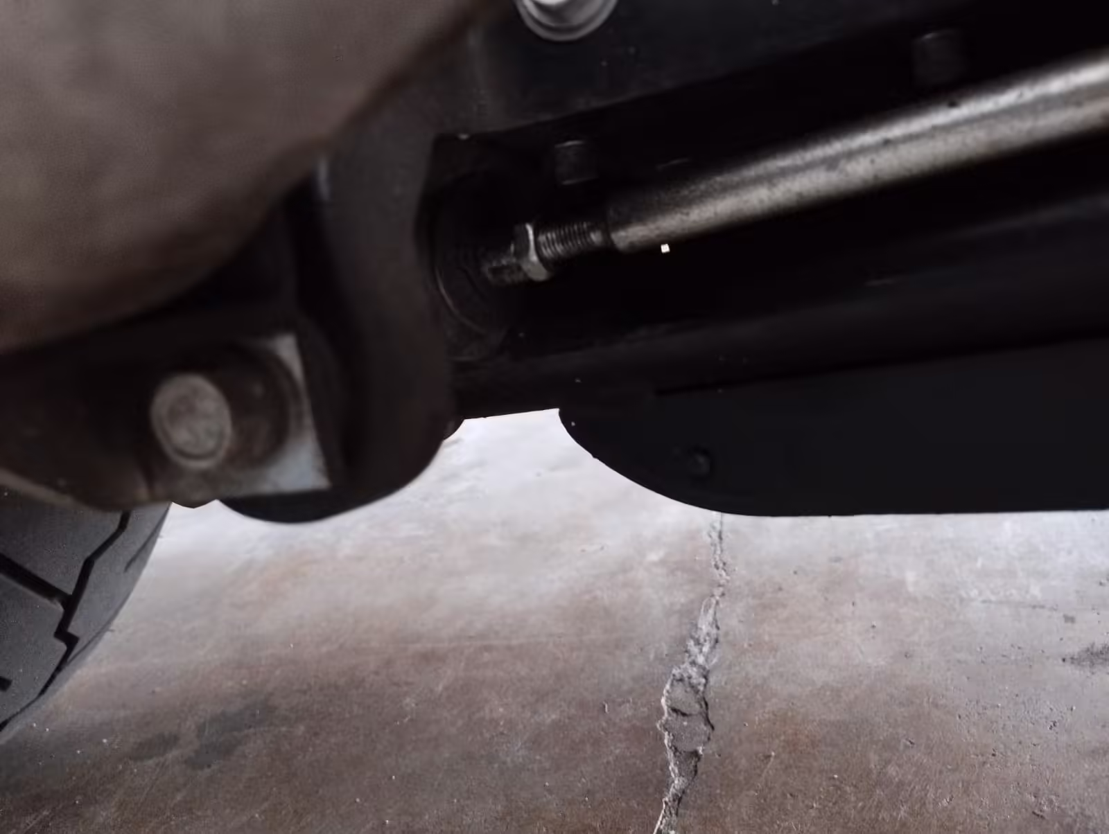 Hemos tenido que subir el pedal para que sea más cómodo Hemos tenido que subir el pedal para que sea más cómodo