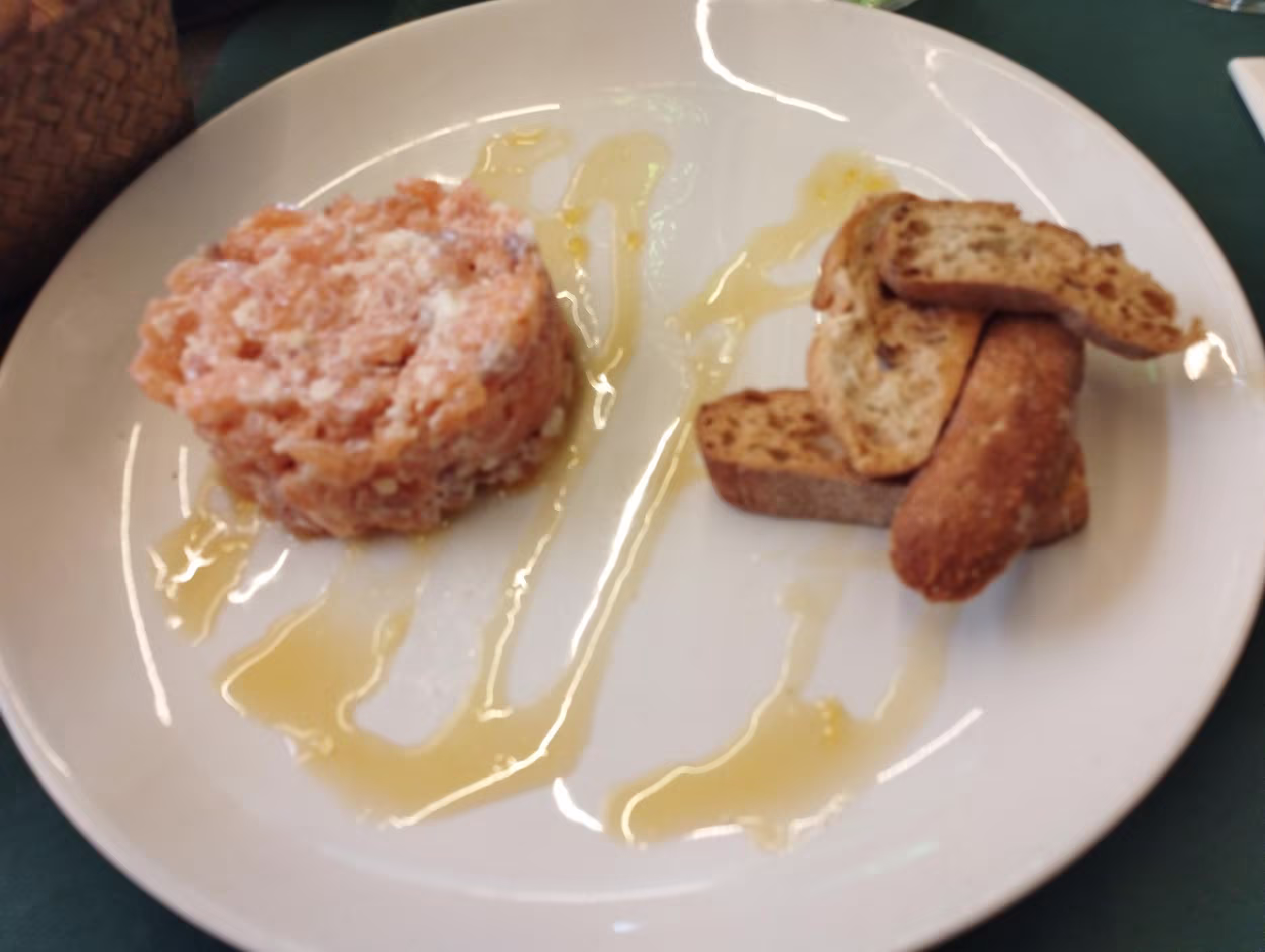 Tartar de salmón Tartar de salmón