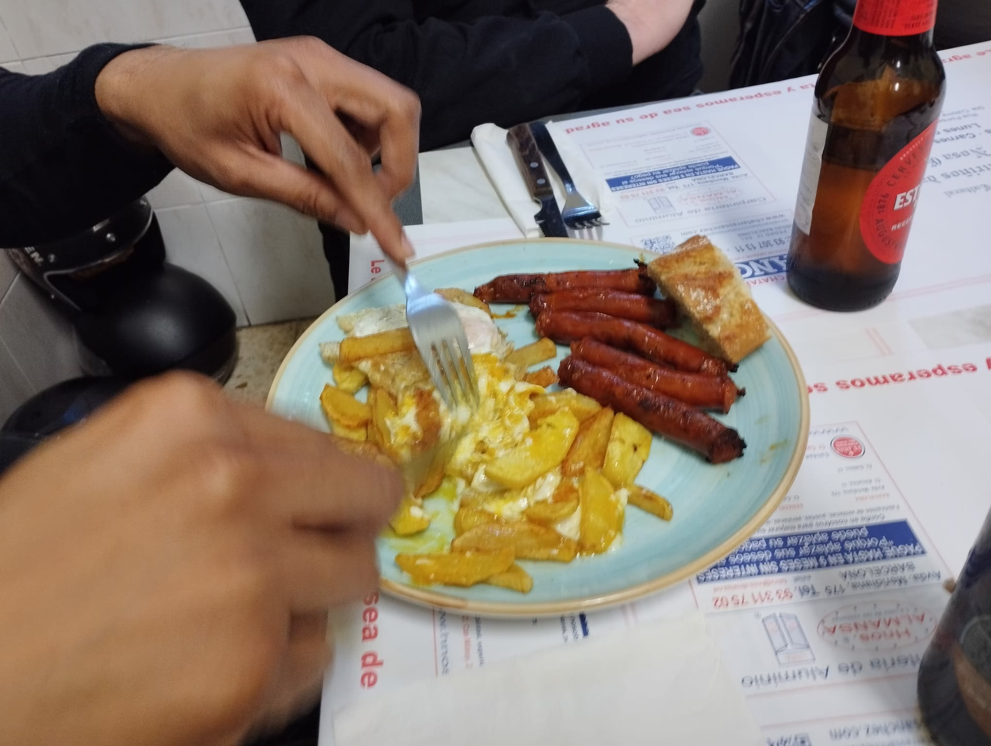 Ian pidió huevos estrellados con chistorra
