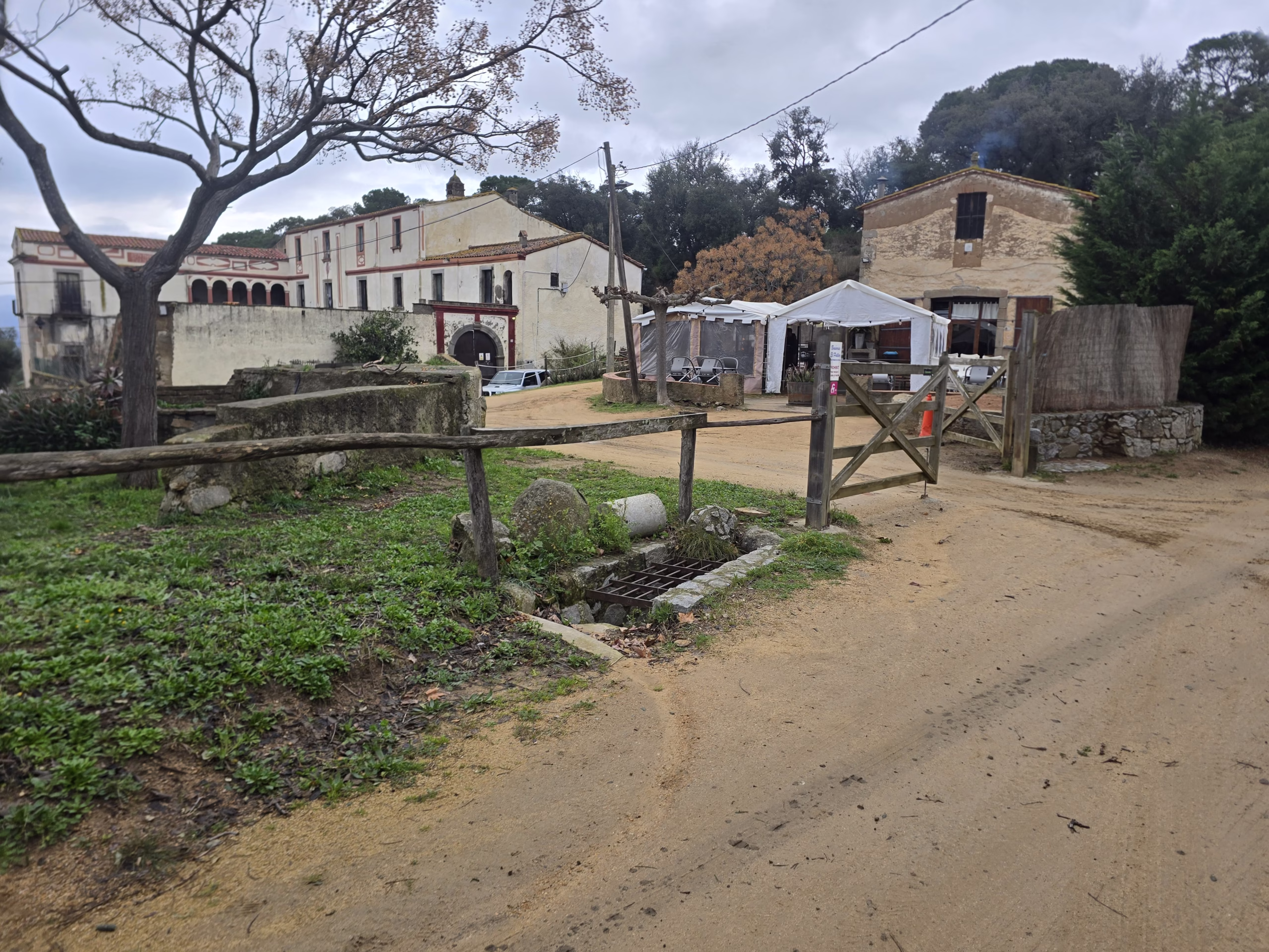 Entrada a la Brasería Entrada a la Brasería