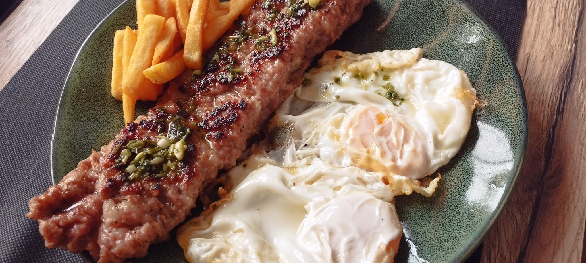 Butifarra con huevos fritos Butifarra con huevos fritos