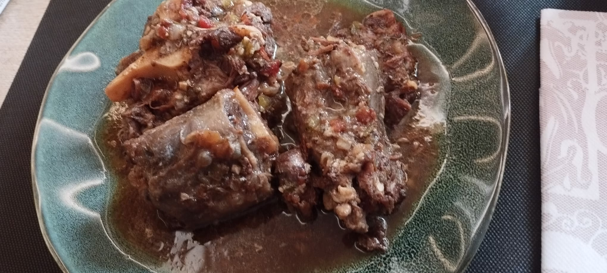Un rabo de toro para chuparse los dedos Un rabo de toro para chuparse los dedos